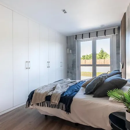 Akomodat En Precioso Y Moderno Con Jardin Y Parking Getxo Exterior photo
