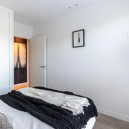 Akomodat En Precioso Y Moderno Con Jardin Y Parking Getxo Exterior photo