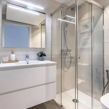 Akomodat En Precioso Y Moderno Con Jardin Y Parking Getxo Exterior photo