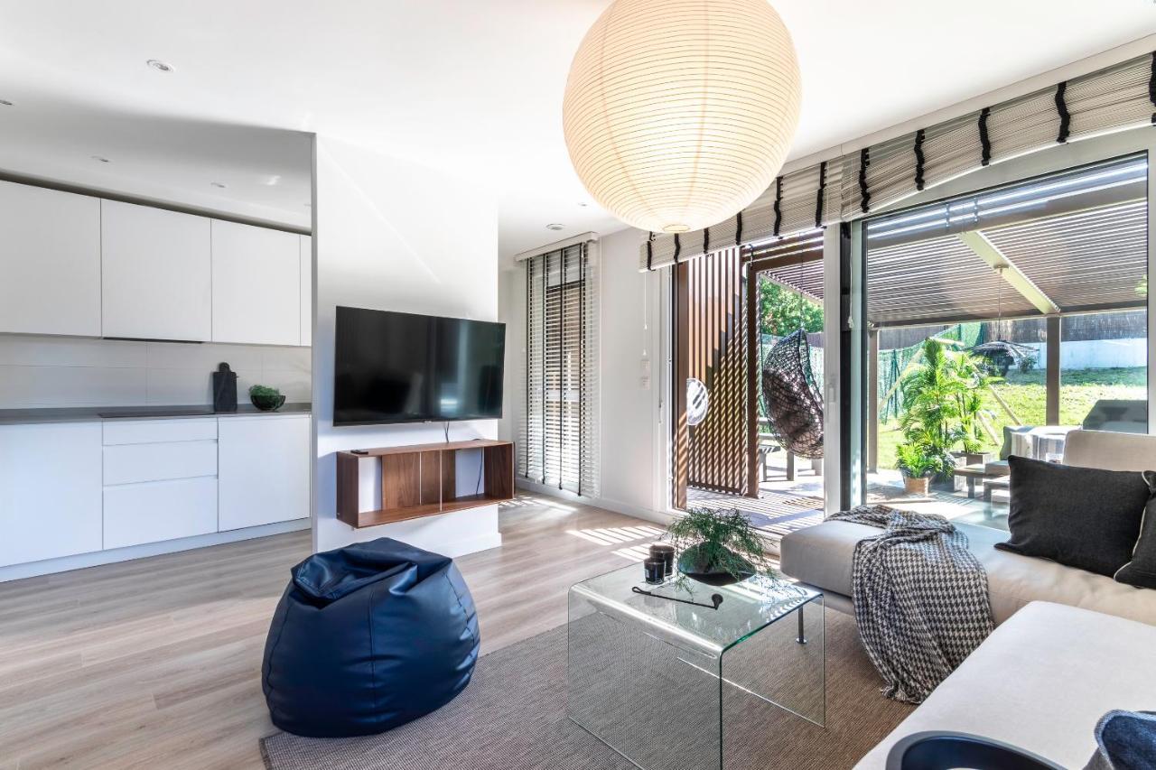Akomodat En Precioso Y Moderno Con Jardin Y Parking Appartement *