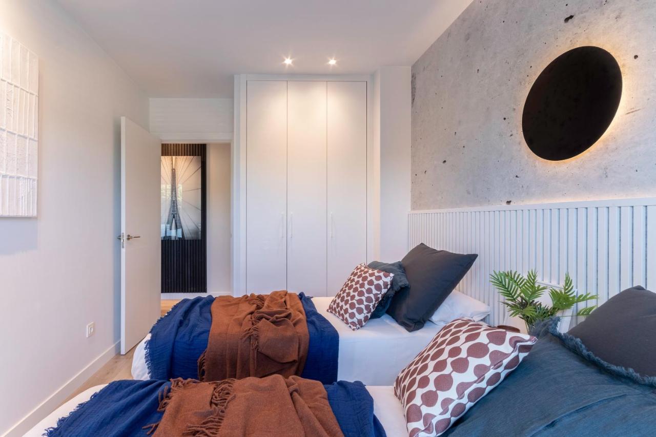 Akomodat En Precioso Y Moderno Con Jardin Y Parking Appartement