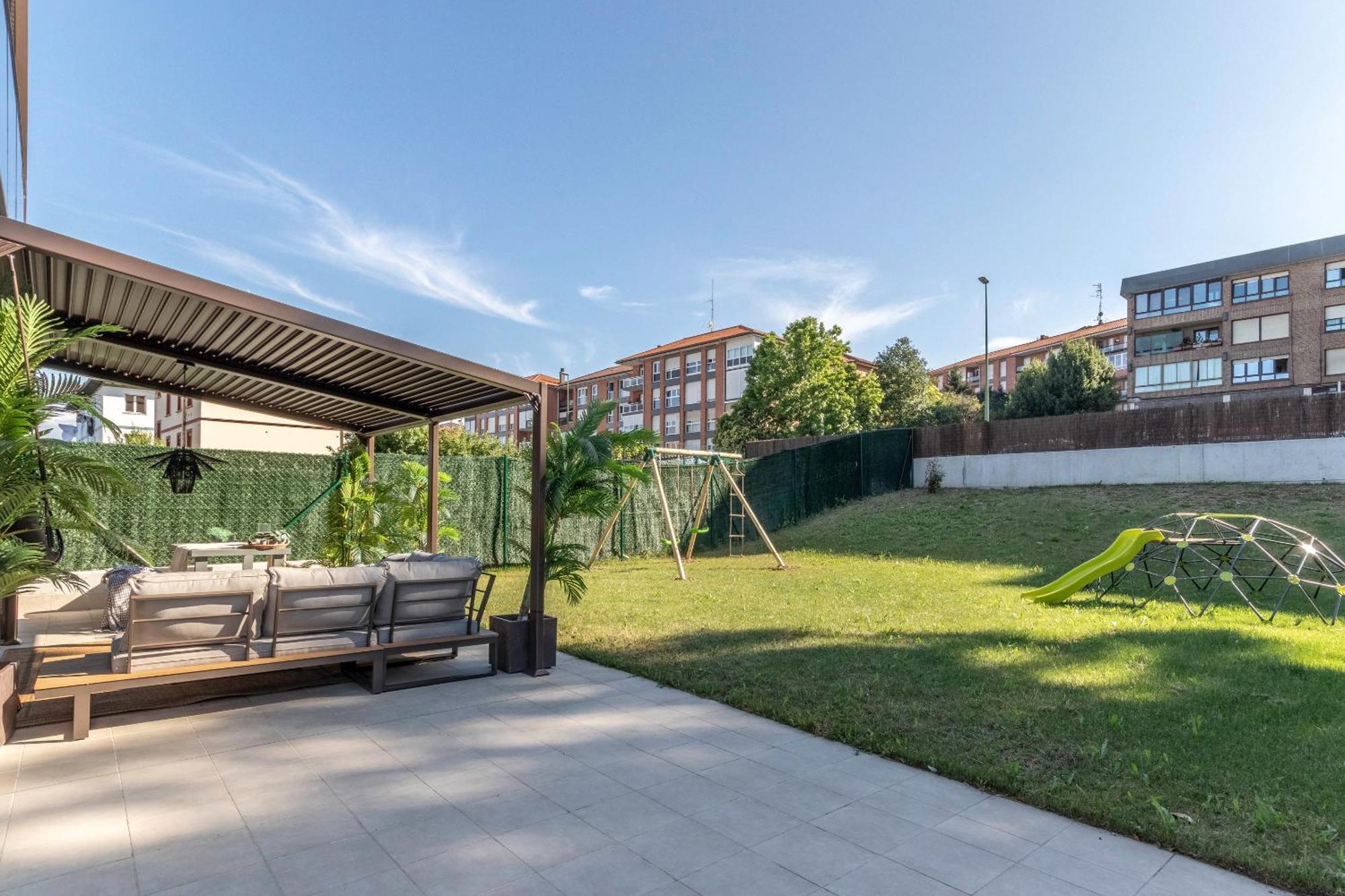 Appartement Akomodat En Precioso Y Moderno Con Jardin Y Parking *