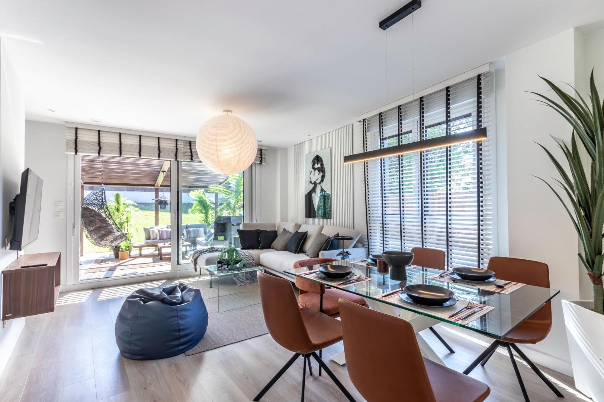 Akomodat En Precioso Y Moderno Con Jardin Y Parking Appartement Getxo