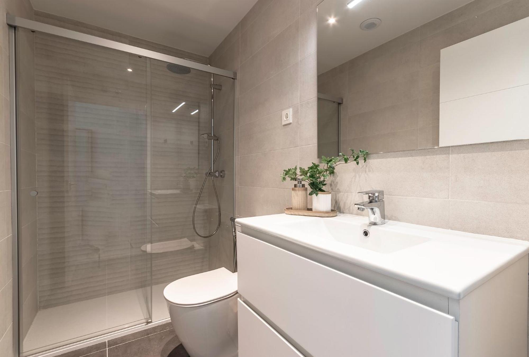 Akomodat En Nuevo Y Precioso En Algorta Con Parking Apartment